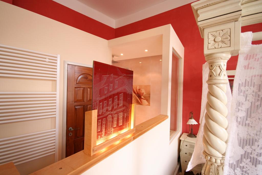 Hotel Denkmal 13 Wismar Bagian luar foto