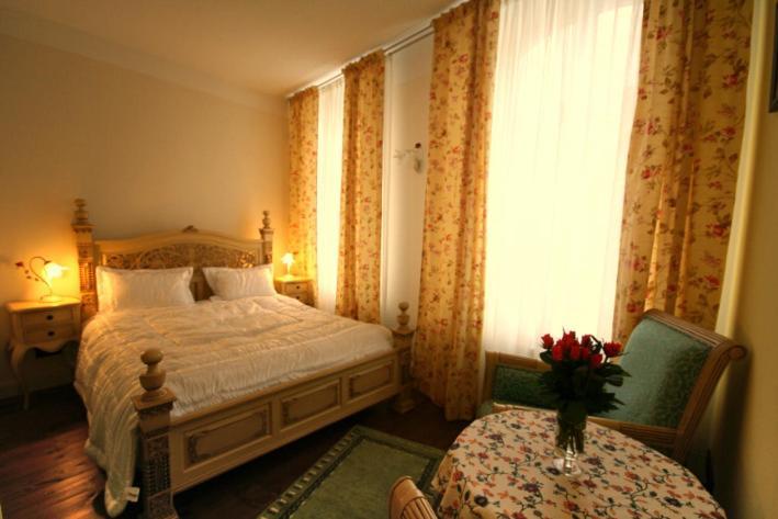 Hotel Denkmal 13 Wismar Bagian luar foto